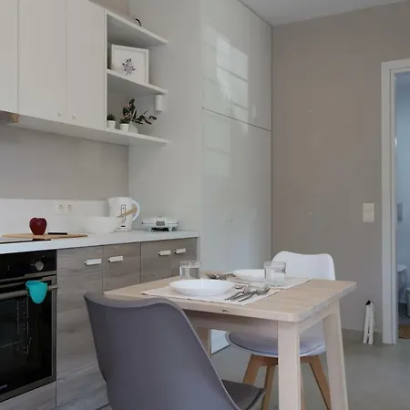 Sti Chora Lejlighed *